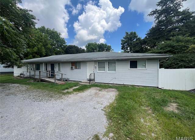 Property at 1322 Leland St, Collinsville, IL 62234, 9 beds, 5 baths