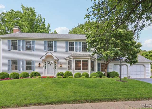 Property at 776 Haw Thicket Ln, St Louis, MO 63131, 4 beds, 2.5 baths