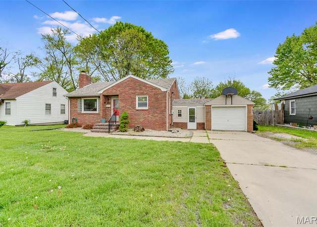 Property at 132 Maple St, Cottage Hills, IL 62018, 2 beds, 1 bath