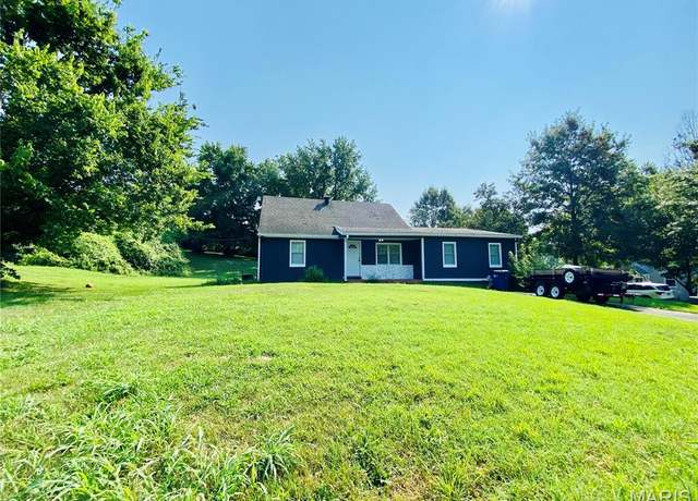 Property at 3379 Marbury Dr, St Louis, MO 63129, 3 beds, 2 baths