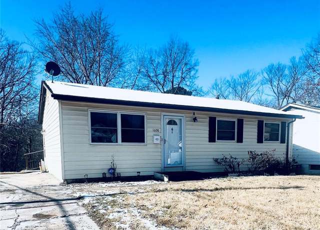 Property at 1608 Ville Cecelia Ln, Hazelwood, MO 63042, 2 beds, 1 bath