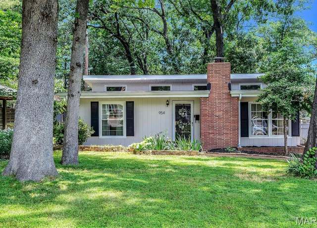 Property at 954 Liggett Ave, Crestwood, MO 63126, 3 beds, 1 bath