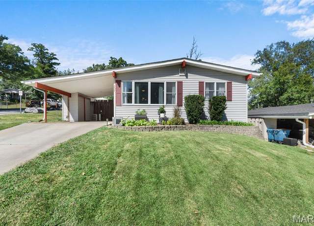 Property at 237 Chamberlin Dr, Winchester, MO 63021, 3 beds, 1 bath