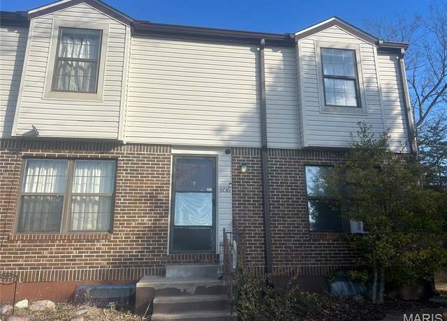 Property at 9736 Raintree Village Dr Unit 4A, Hillsboro, MO 63050, 2 beds, 2 baths