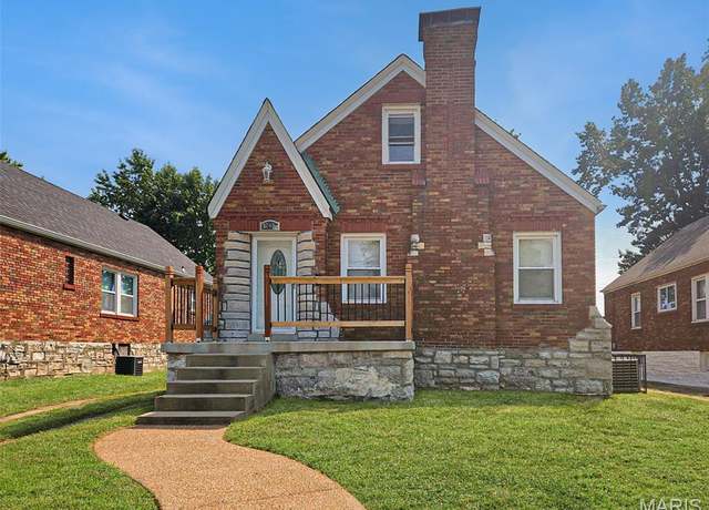 Property at 1740 Grape Ave, St Louis, MO 63147, 3 beds, 1.5 baths