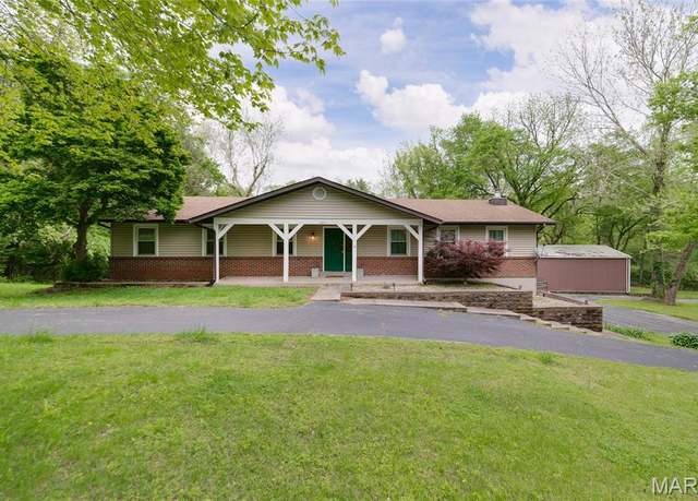 Property at 4051 Fleur De Lis Dr, Florissant, MO 63034, 4 beds, 3 baths