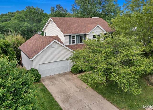 Property at 3912 Jacobs Lndg, St Charles, MO 63304, 4 beds, 2.5 baths