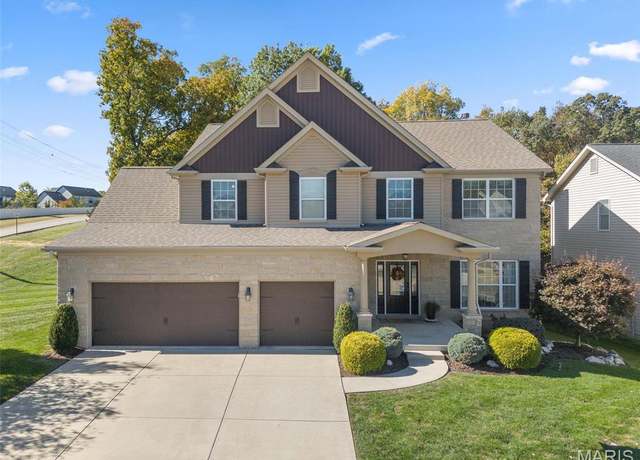 Property at 2001 Paul Renaud Blvd, Lake St Louis, MO 63367, 4 beds, 4.5 baths
