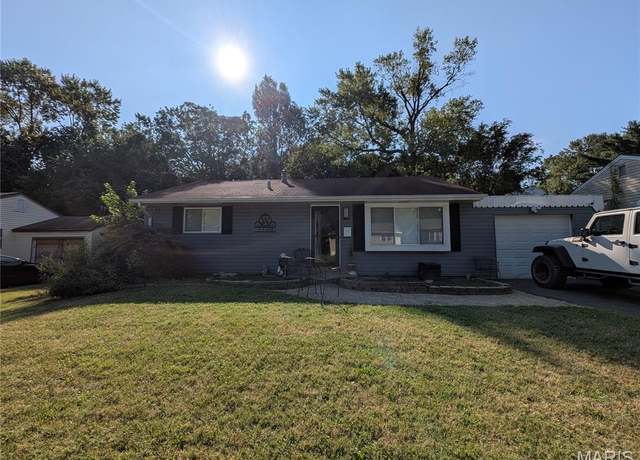 Property at 5550 Sapphire Ave, Jennings, MO 63136, 3 beds, 2 baths