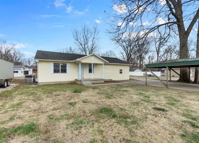 Property at 402 Mountain St, Oran, MO 63771, 4 beds, 2 baths