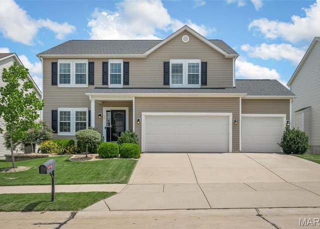 Property at 75 Fountainview Dr, St Charles, MO 63303, 4 beds, 2.5 baths