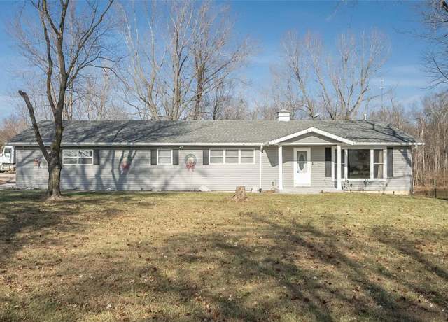 Property at 1395 Brownsmill Rd, Elsberry, MO 63343, 3 beds, 2 baths