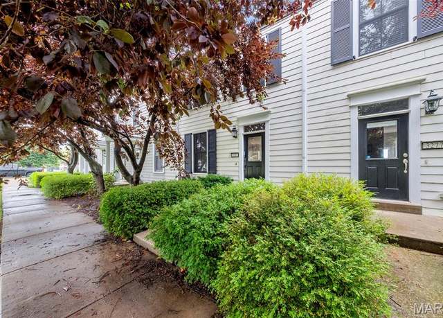 Property at 3281 S Civic Green Way, St Charles, MO 63301, 2 beds, 2.5 baths