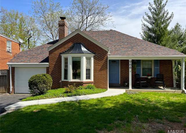 Property at 966 N Geyer Rd, Kirkwood, MO 63122, 3 beds, 2 baths