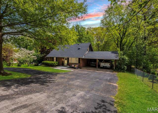 Property at 2420 Hillsboro Valley Park Rd, High Ridge, MO 63049, 3 beds, 2.5 baths