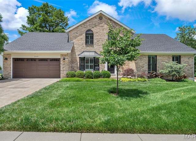 Property at 2133 Heather Glen Dr, Chesterfield, MO 63017, 4 beds, 3.5 baths