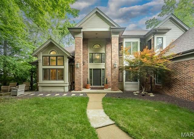 Property at 639 Wood Fern Dr, Ballwin, MO 63021, 4 beds, 4.5 baths