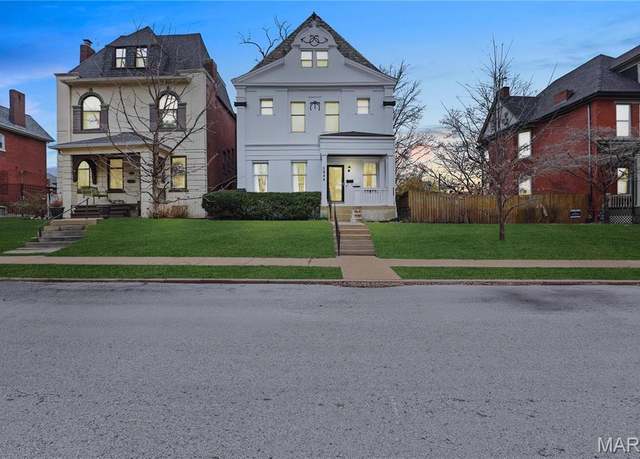 Property at 3944 Russell Blvd, St Louis, MO 63110, 4 beds, 2.5 baths