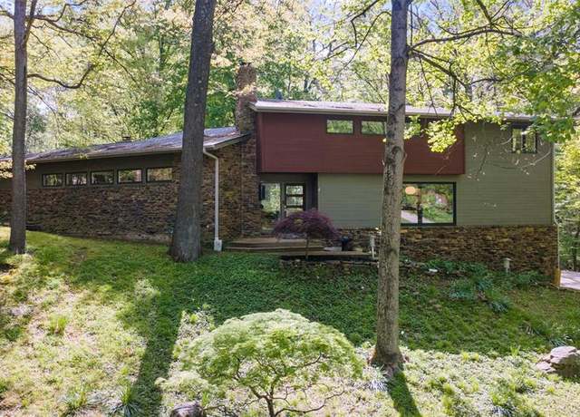 Property at 1520 Sylvan Ln, Cape Girardeau, MO 63701, 4 beds, 3 baths