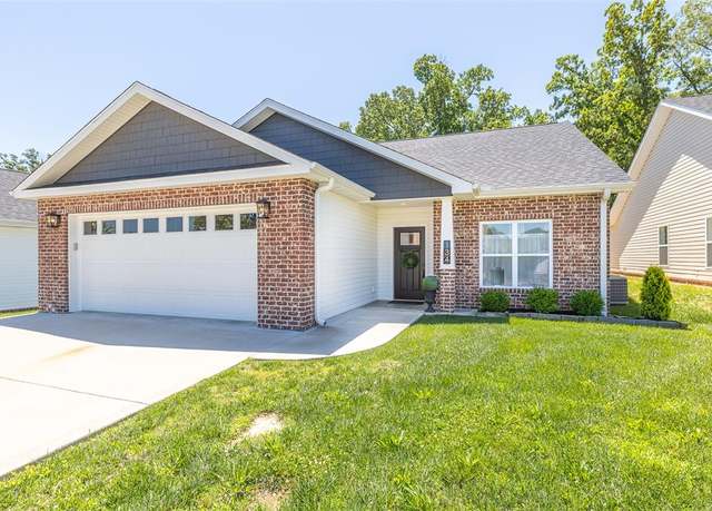 Property at 134 Mallard Trl, Poplar Bluff, MO 63901, 4 beds, 2 baths