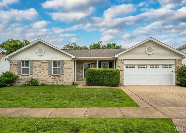 Property at 425 Bluffview Hts, Arnold, MO 63010, 3 beds, 2 baths