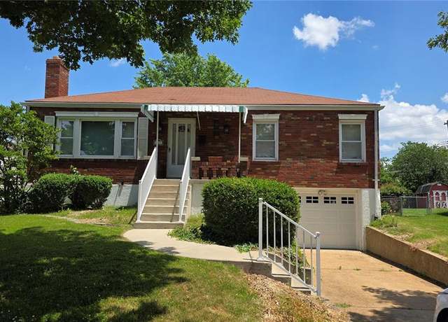 Property at 1025 Roxbury Dr, St Louis, MO 63125, 2 beds, 2 baths