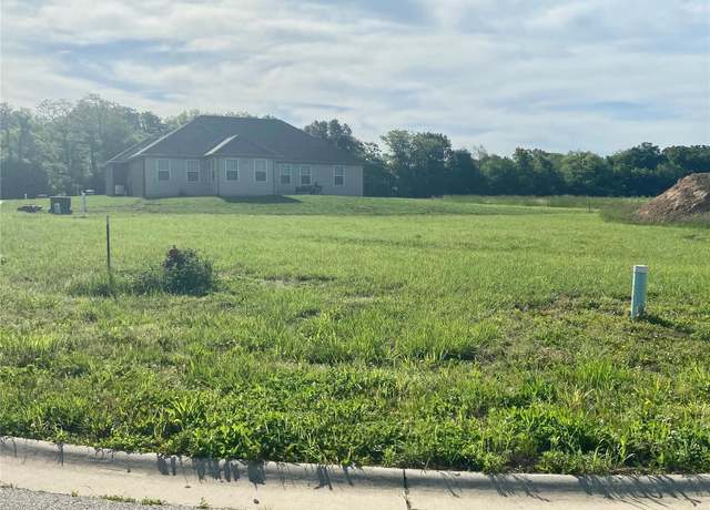 Property at 630 Wedgewood Ln, Trenton, IL 62293