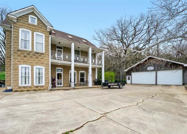 Property at 15050 State Road T, Festus, MO 63028, 4 beds, 2.5 baths