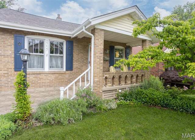 Property at 8757 Brentwood Pl, St Louis, MO 63144, 2 beds, 1.5 baths