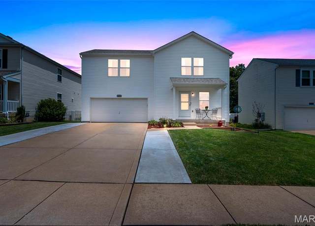 Property at 220 Preserve Park Pl, Wentzville, MO 63385, 3 beds, 2.5 baths