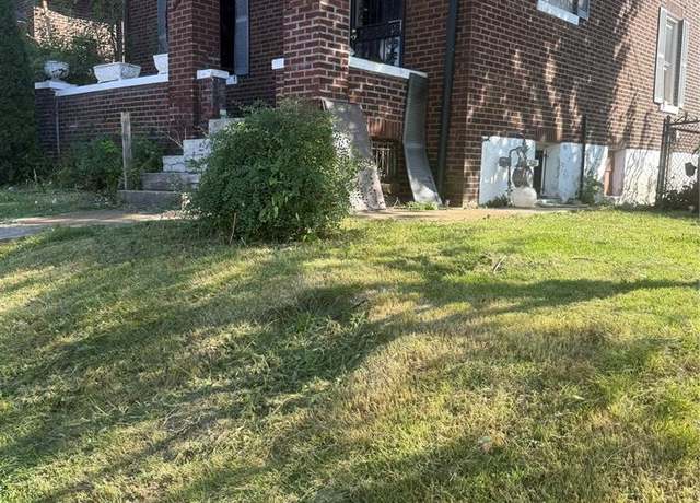 Property at 4628 Elmbank Ave, St Louis, MO 63115, 4 beds, 1 bath