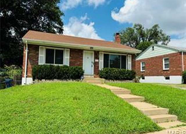 Property at 7749 W Ranken Ave, Maplewood, MO 63117, 3 beds, 2.5 baths