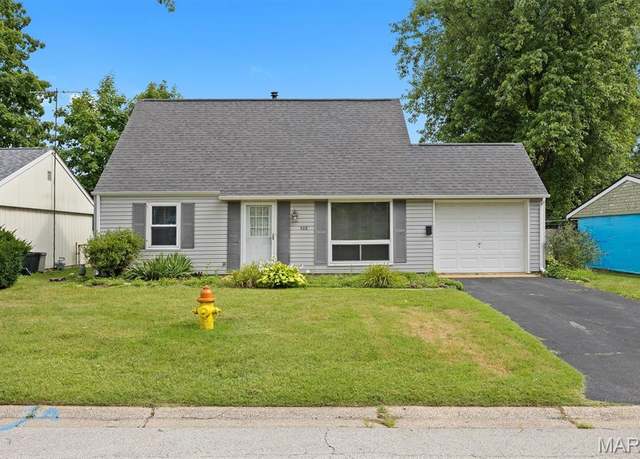 Property at 508 W Jefferson St, O'fallon, IL 62269, 4 beds, 2 baths