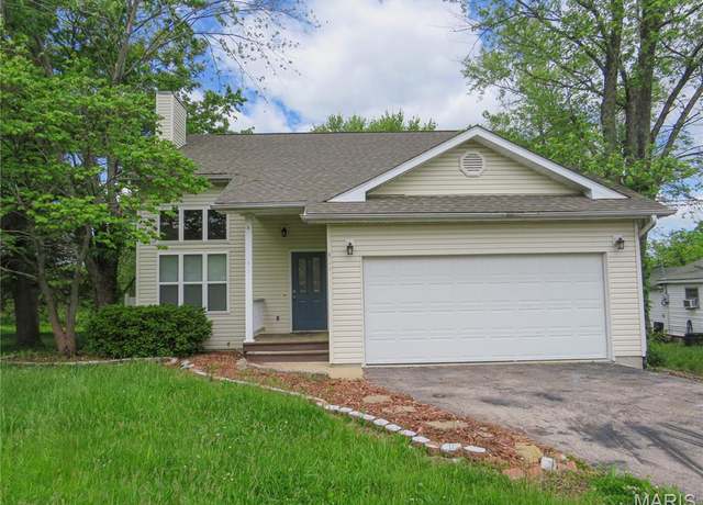 Property at 811 Shady Ln, Sullivan, MO 63080, 3 beds, 2 baths