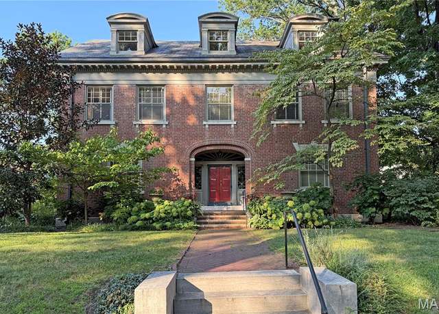Property at 6369 Pershing Ave, University City, MO 63130, 7 beds, 4 baths