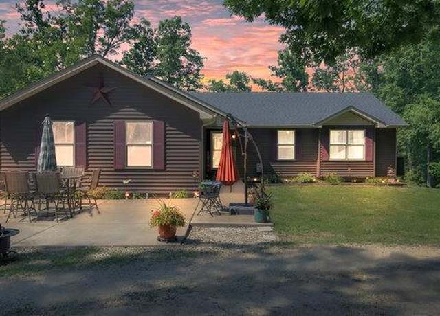 Property at 26532 Hunters Rdg, Warrenton, MO 63383, 5 beds, 3 baths