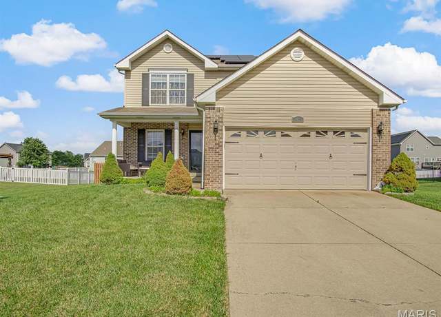 Property at 2023 Woodsong Way Ln Ln, Belleville, IL 62220, 4 beds, 3.5 baths