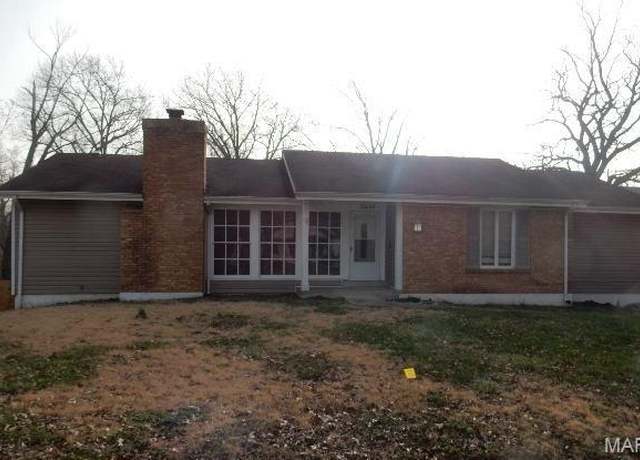 Property at 12654 Treeyard Ln, St Louis, MO 63138, 3 beds, 2.5 baths