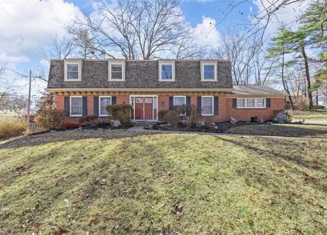 Property at 360 Chateaugay Ln, Chesterfield, MO 63017, 5 beds, 3.5 baths