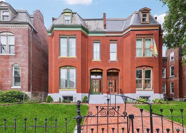 Property at 2116 Victor St, St Louis, MO 63104, 3 beds, 3.5 baths