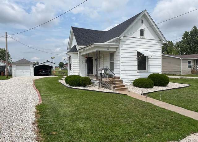 Property at 110 E Beech St, Shelbina, MO 63468, 1 bed, 1 bath