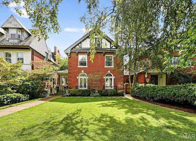 Property at 4660 Pershing Pl, St Louis, MO 63108, 5 beds, 4 baths