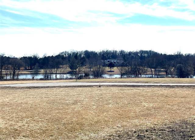 Property at 17 Grand Lake Cir, Lebanon, MO 65536
