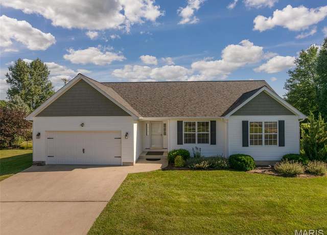 Property at 20237 Oak Rdg, Warrenton, MO 63383, 3 beds, 2 baths