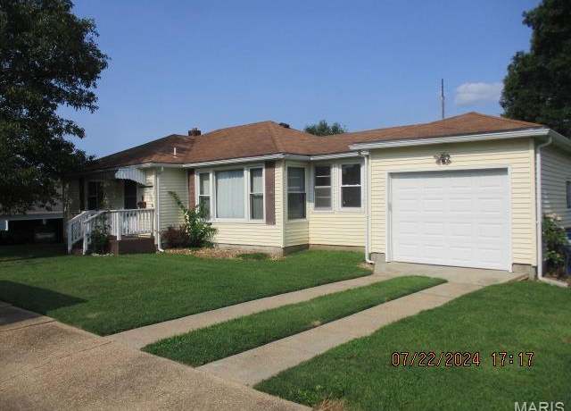 Property at 410 Jane Ave, Union, MO 63084, 2 beds, 1.5 baths