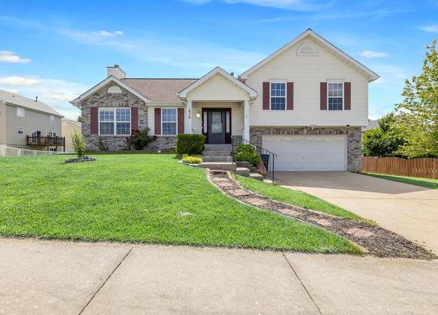 Property at 436 Stone Park Dr, Wentzville, MO 63385, 3 beds, 2 baths