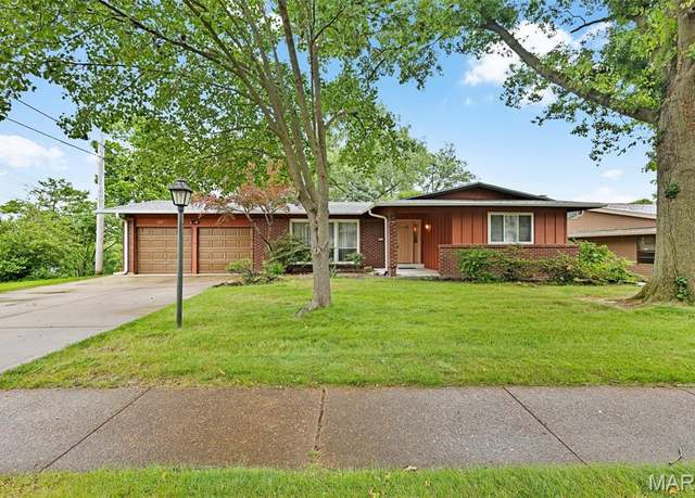 Property at 1516 Gold Leaf Dr, Unincorporated, MO 63146, 4 beds, 3 baths