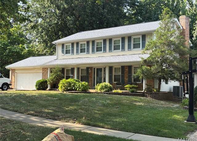 Property at 15789 Scenic Green Ct, Chesterfield, MO 63017, 4 beds, 2.5 baths