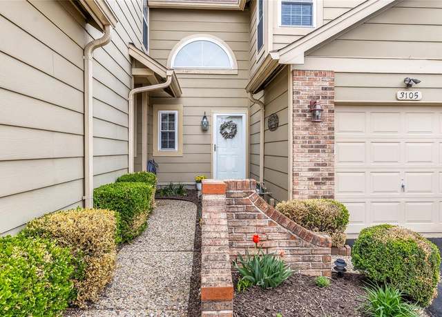 Property at 3105 Autumn Shores Dr, Maryland Heights, MO 63043, 2 beds, 2.5 baths