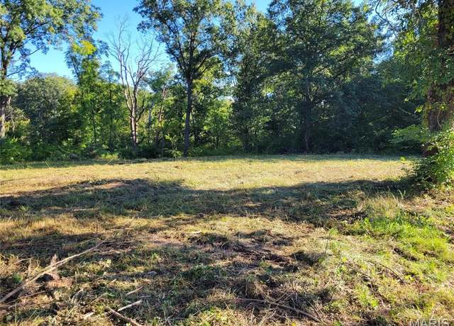 Property at 109 Half Mile Ln, Troy, MO 63379